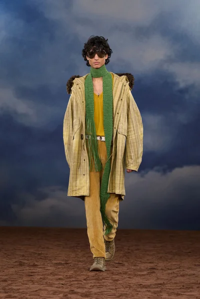Look 25